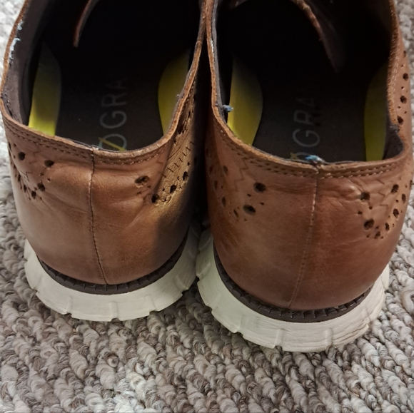 Cole Haan ZERØGRAND Remastered Wingtip Oxford Mens 11M Brown Casual Dress Shoe - Picture 4 of 7